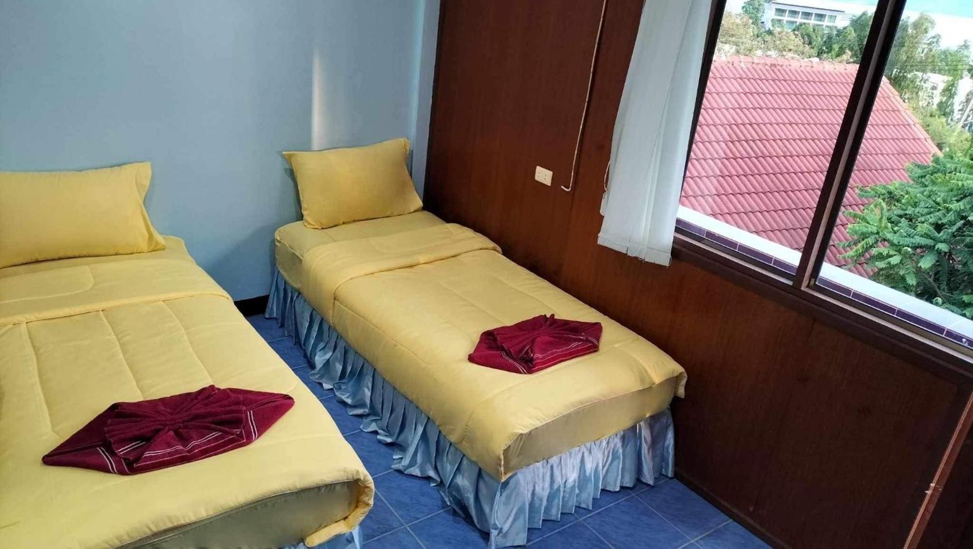 Tanyaporn House Hotel Haad Rin Exterior photo