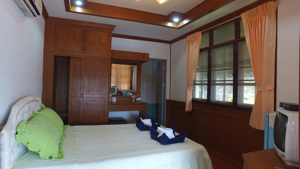 Tanyaporn House Hotel Haad Rin Exterior photo
